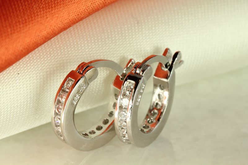925 STERLING SILVER CZ SMALL ROUND HUGGIE HOOP EARRINGS ~12MM~MH16