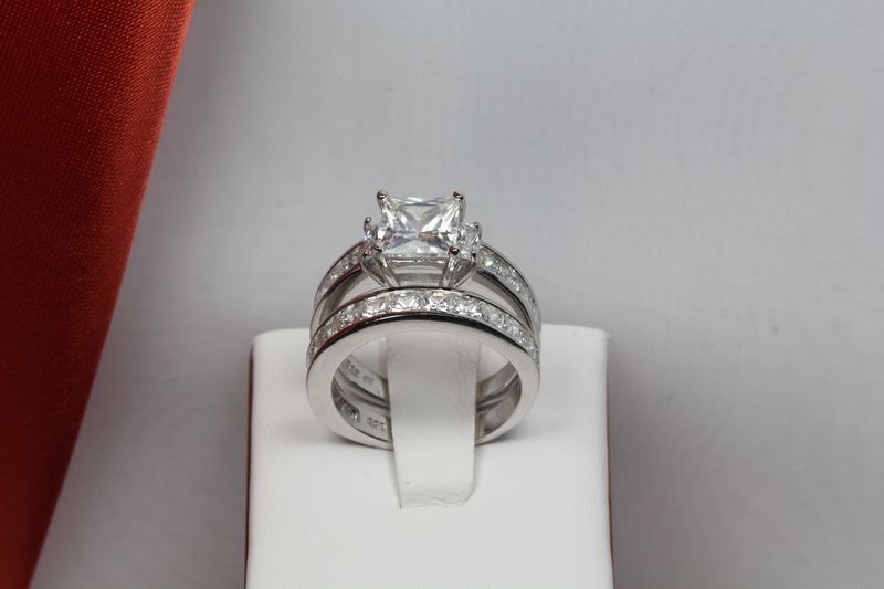4.66 CT PRINCESS CUT CZ STERLING SILVER ENGAGEMENT RING & WEDDING RING SET 6.8GM