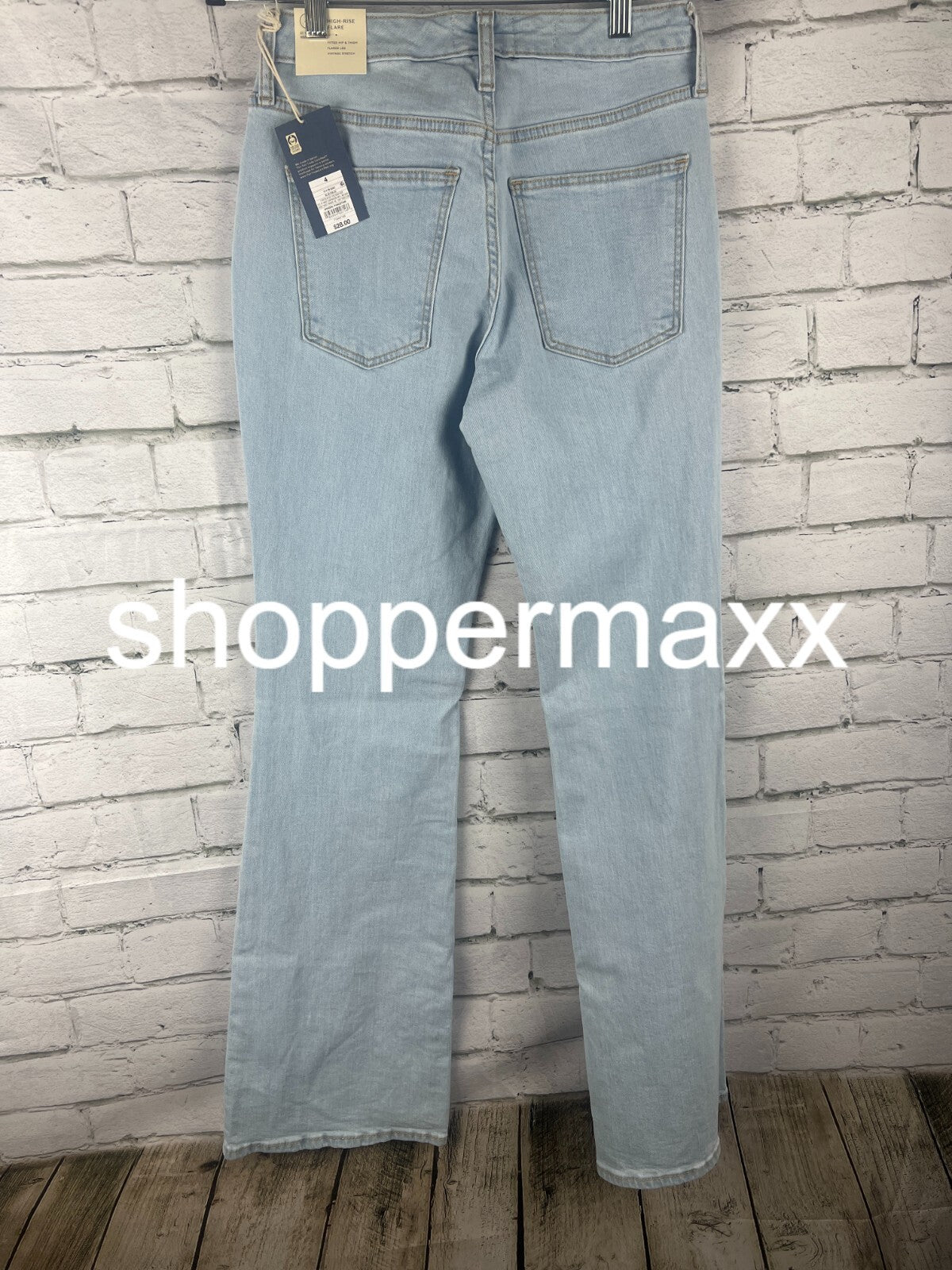 Women's High-Rise Flare Jeans - Universal Thread, Light Blue, SIZE 4