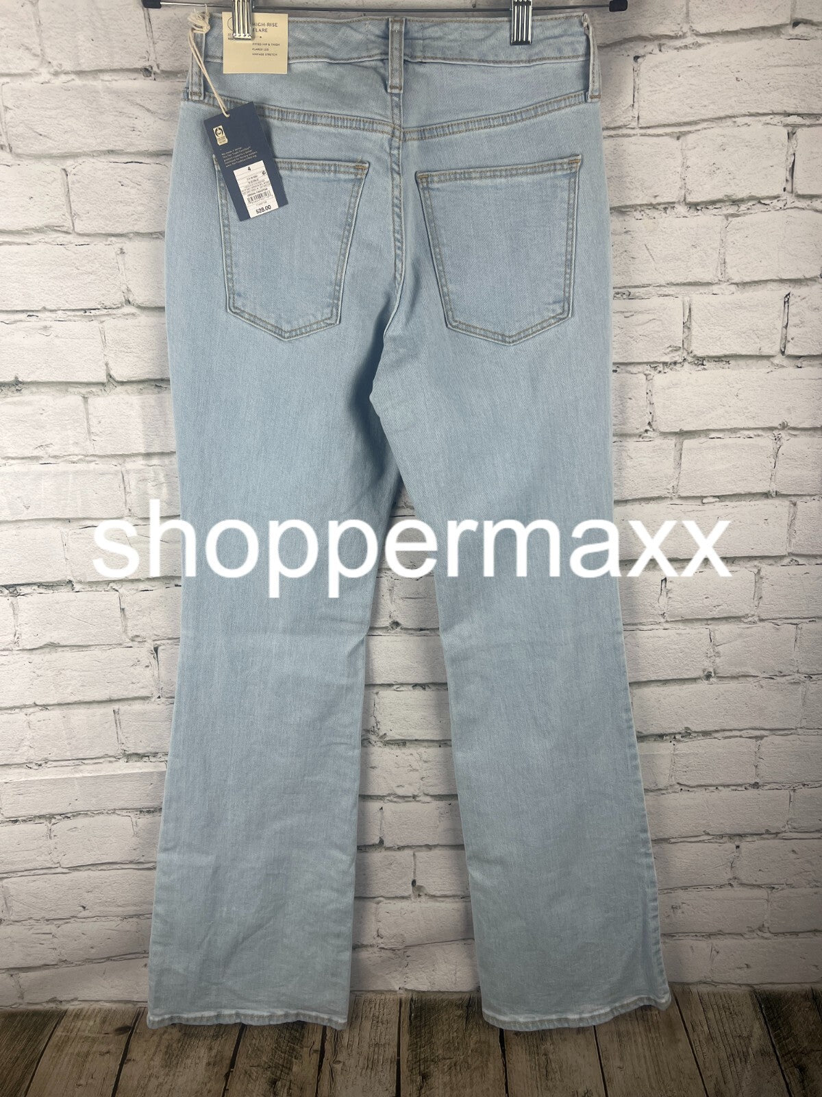 Women's High-Rise Flare Jeans - Universal Thread, Light Blue, SIZE 4