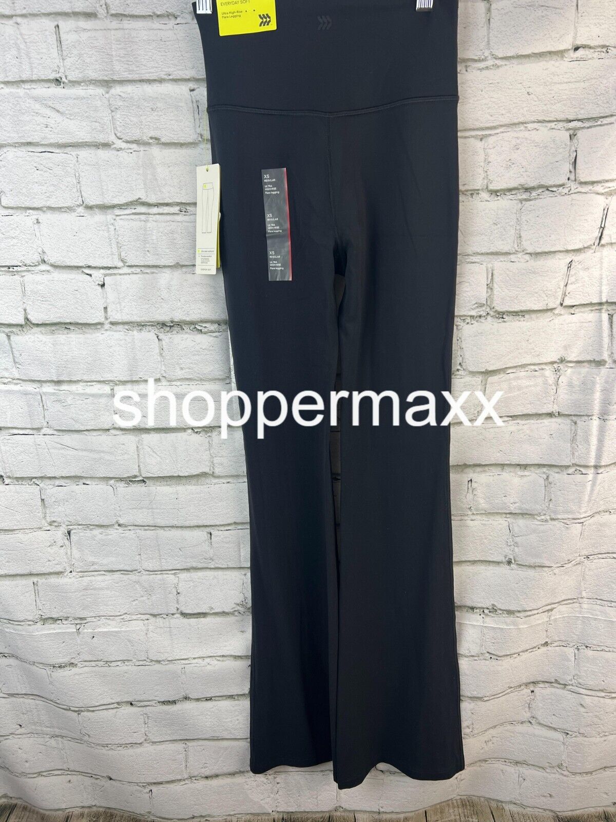 Women's Everyday Soft Ultra High-Rise Flare Leggings - All In Motion, BLACK, XS