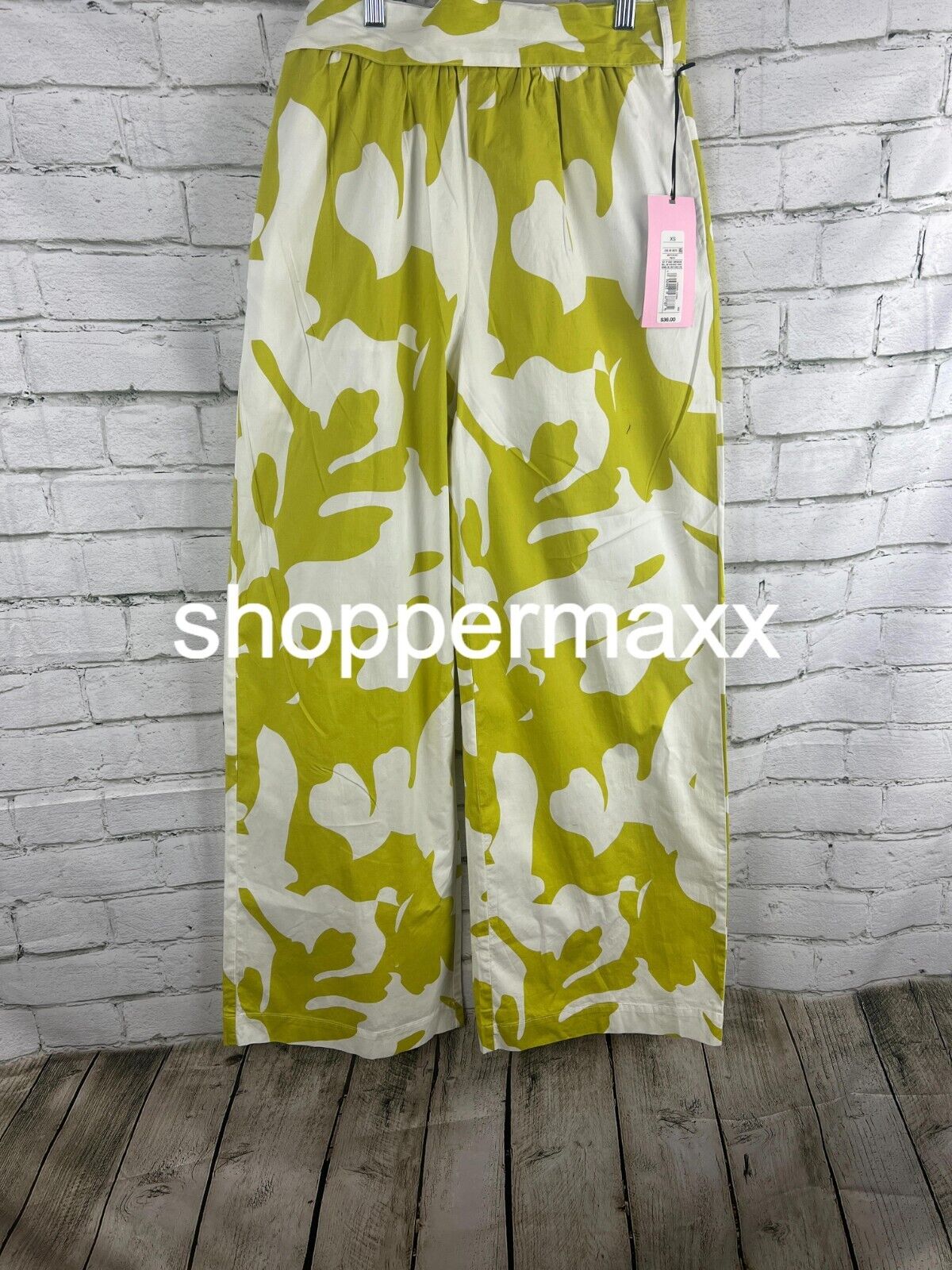 Women's Wide Leg Relaxed Floral Pants - Future Collective with Alani Noelle XS