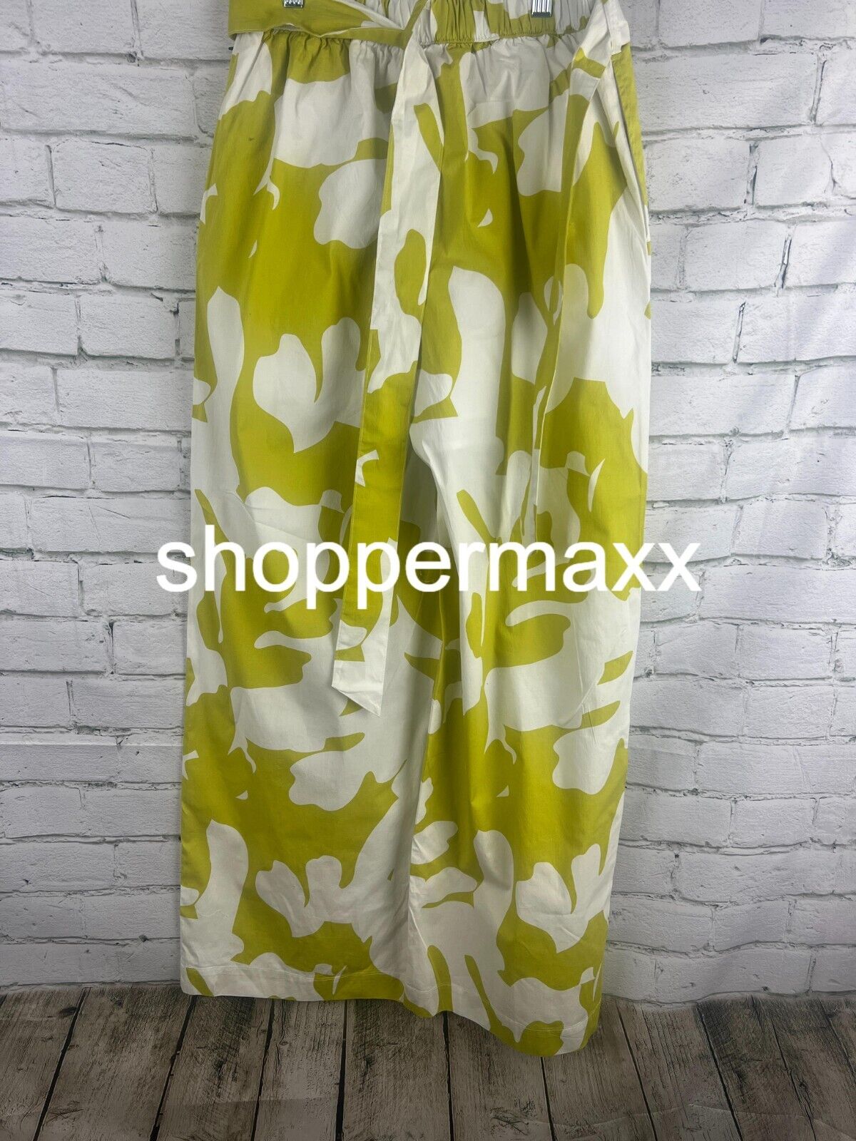 Women's Wide Leg Relaxed Floral Pants - Future Collective with Alani Noelle XS