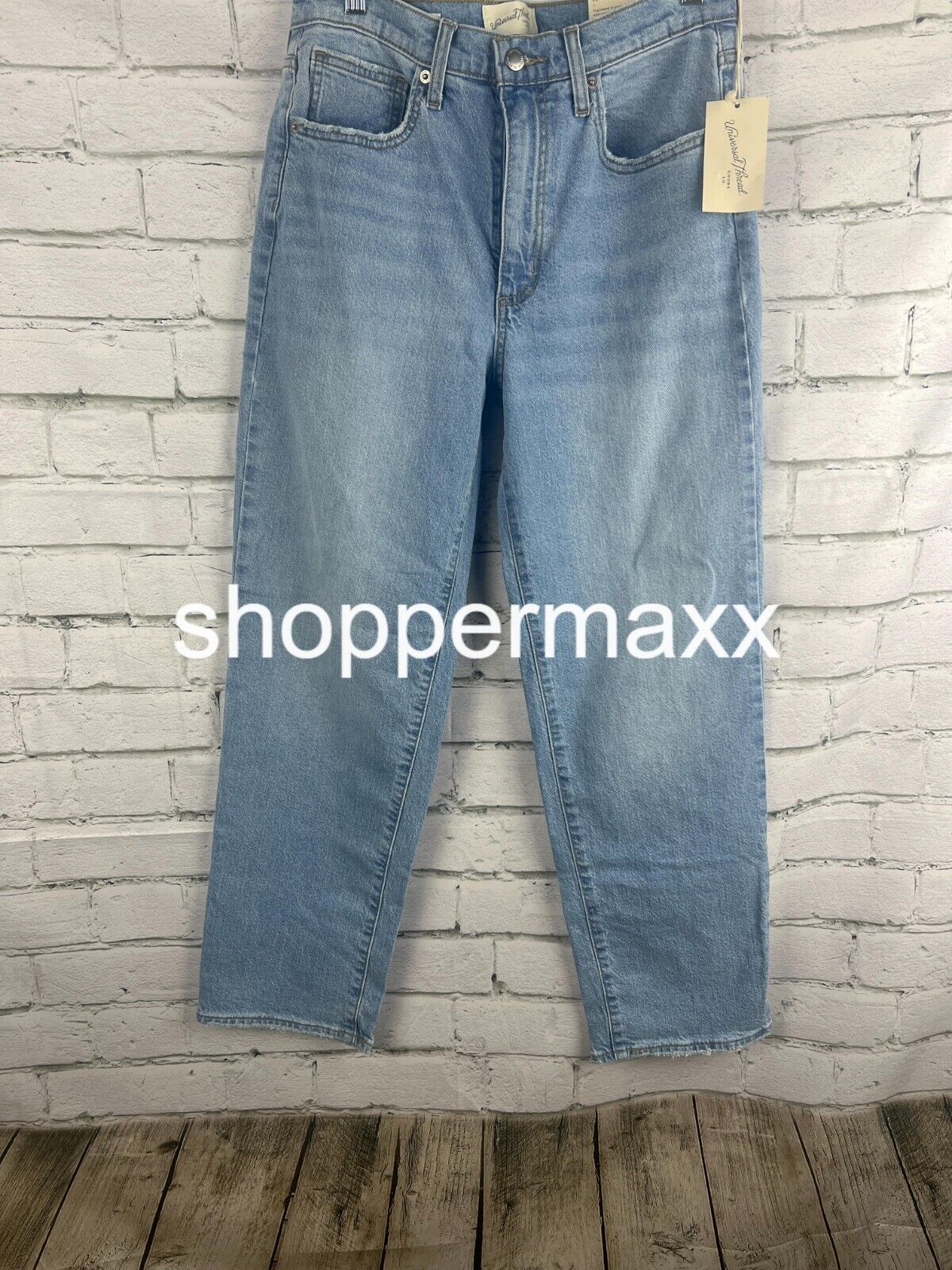 Women's High-Rise 90's Straight Jeans - Universal Thread, Light Wash, Size 8(S)