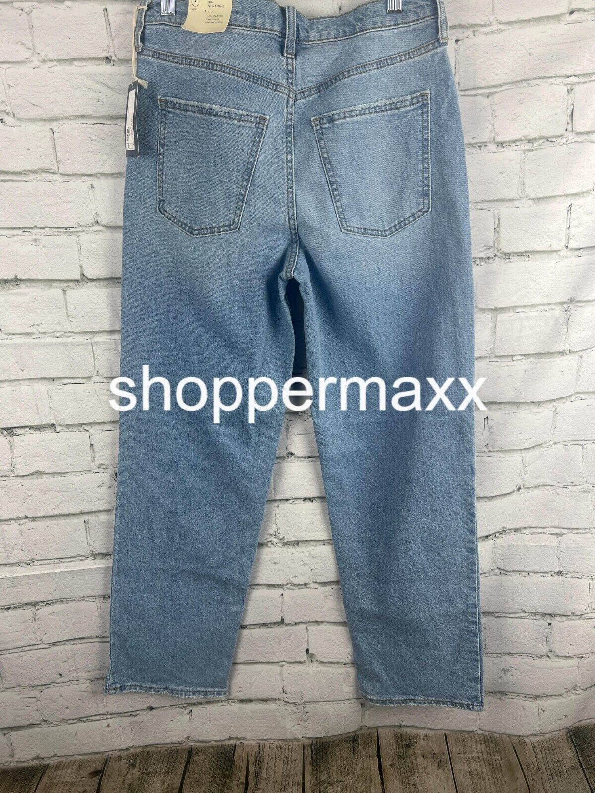 Women's High-Rise 90's Straight Jeans - Universal Thread, Light Wash, Size 8(S)