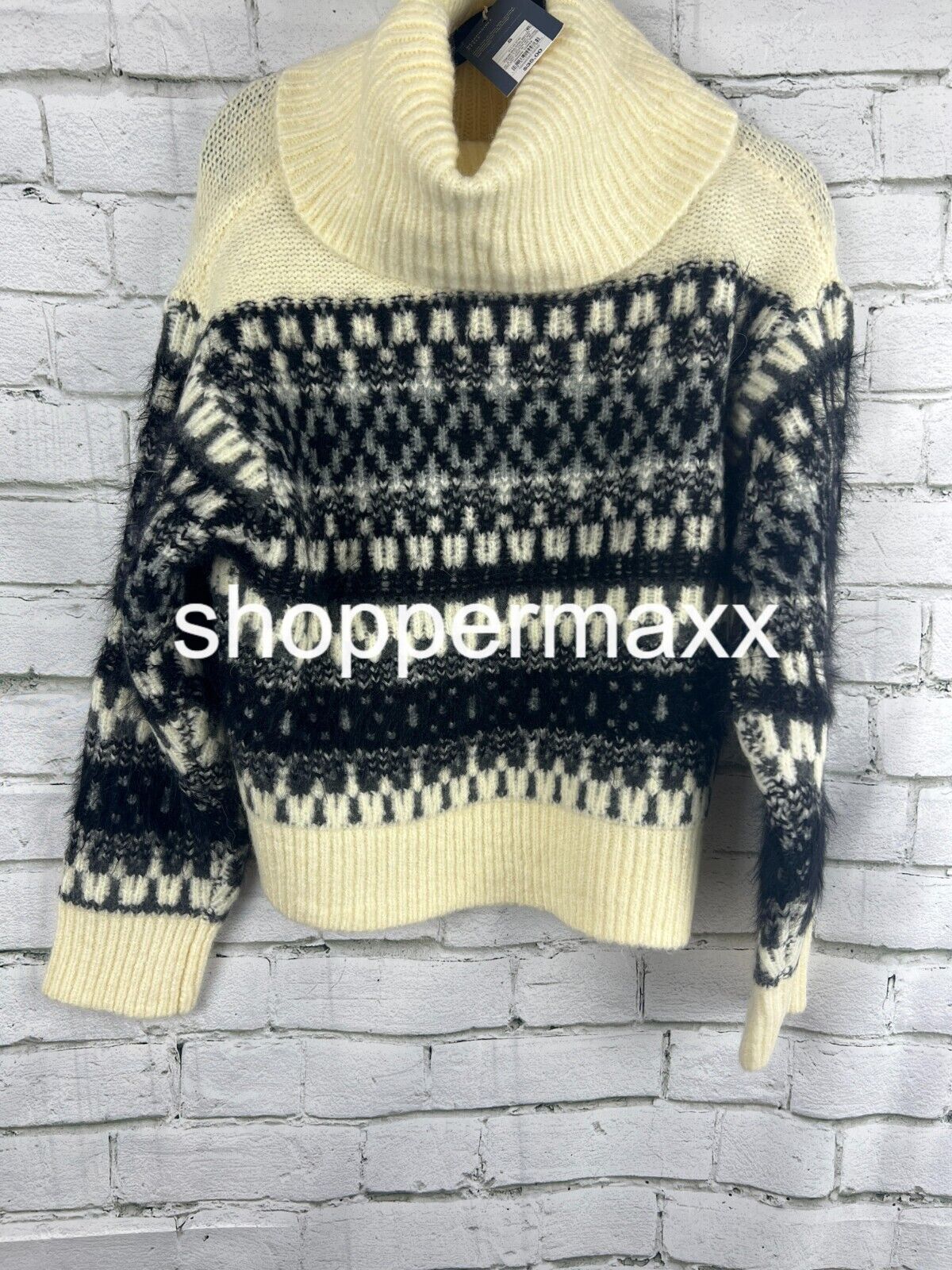Women's Turtleneck Pullover Sweater - Universal Thread, Cream Jacquard, Small