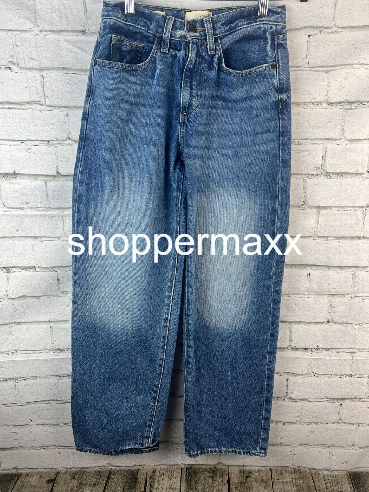 WOMEN'S MID-RISE 90'S BAGGY JEANS- UNIVERSAL THREAD, BLUE- MEDIUM WASH, 00 SHORT