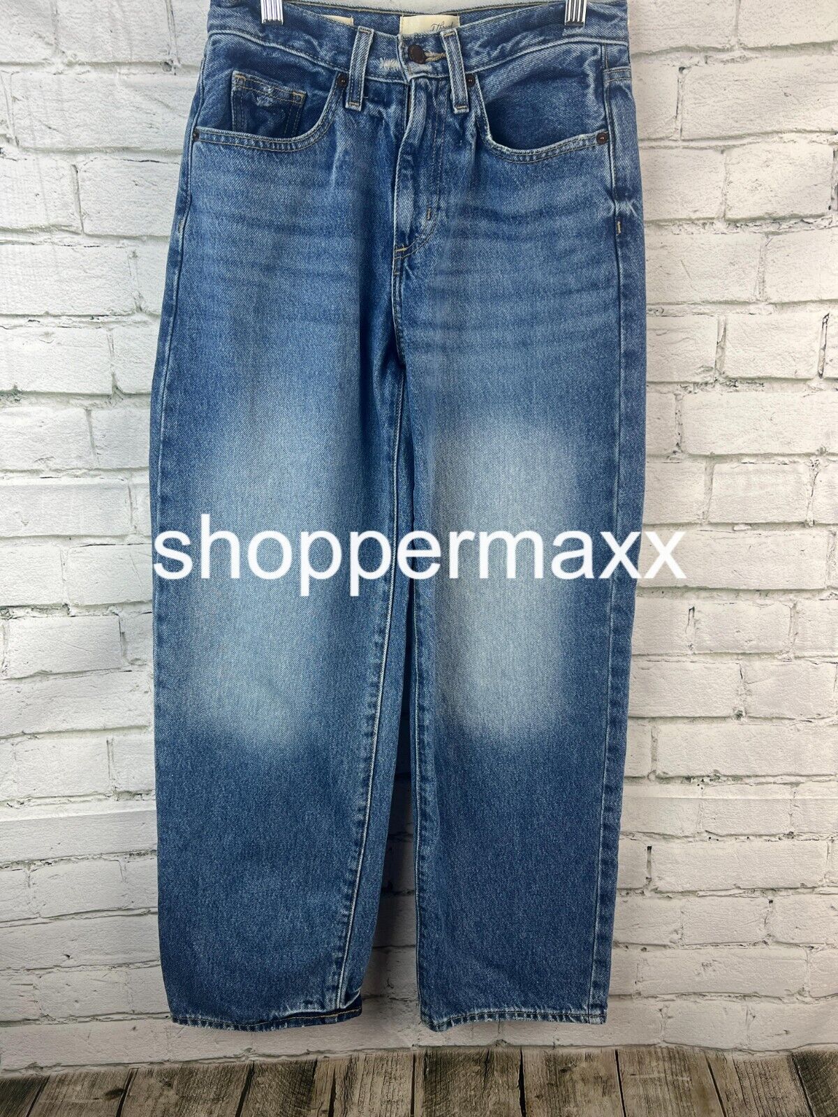 WOMEN'S MID-RISE 90'S BAGGY JEANS- UNIVERSAL THREAD, BLUE- MEDIUM WASH, 00 SHORT