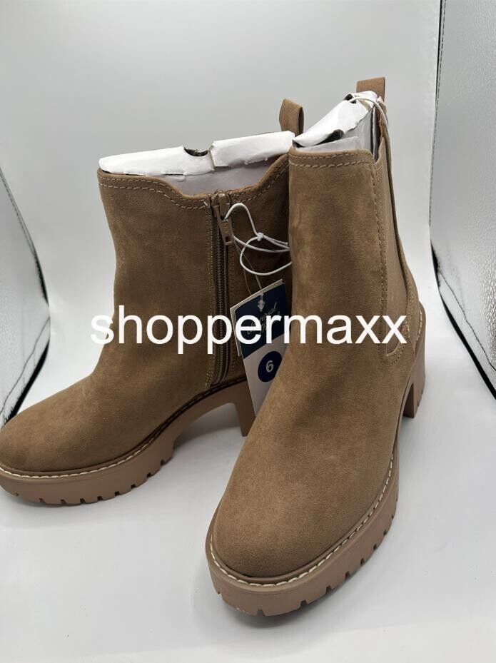 Women's Crispin Chelsea Boots with Memory Foam Insole - Universal Thread, TAN, 6