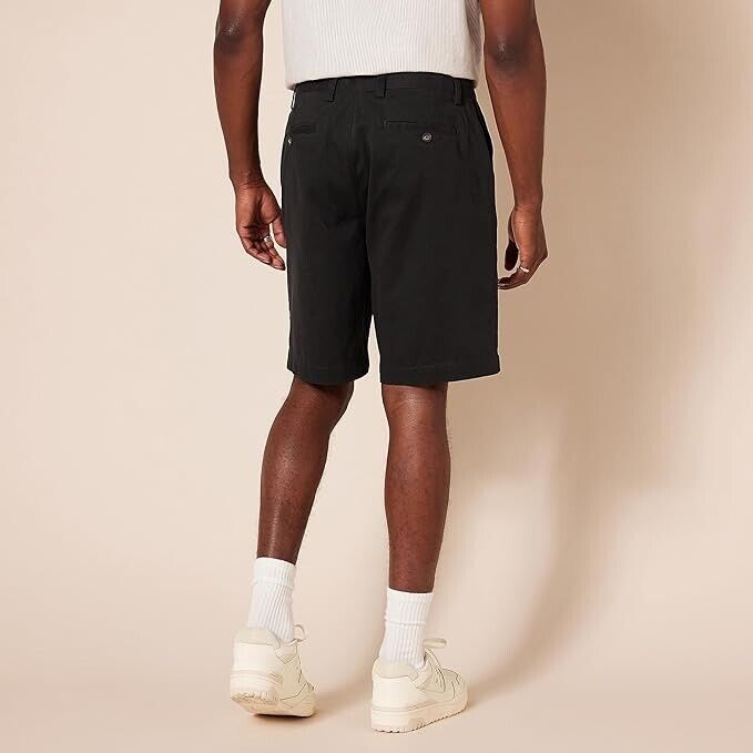 Essentials Men's Classic-Fit 9" Short, Chino Pants, 100% Cotton, Black, 44