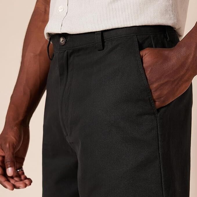Essentials Men's Classic-Fit 9" Short, Chino Pants, 100% Cotton, Black, 44