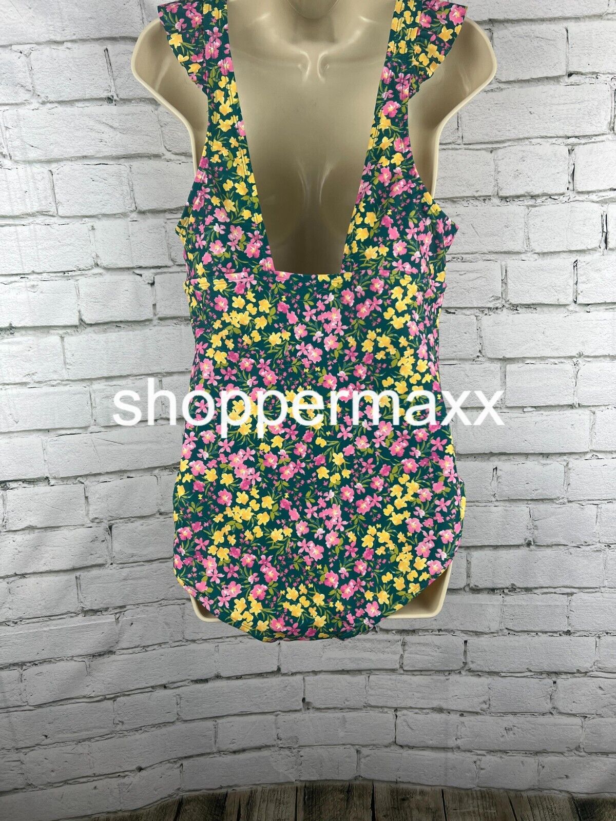 Women's Ruffle Shoulder Ruched Full Coverage One Piece Swimsuit-Kona Sol Multi L