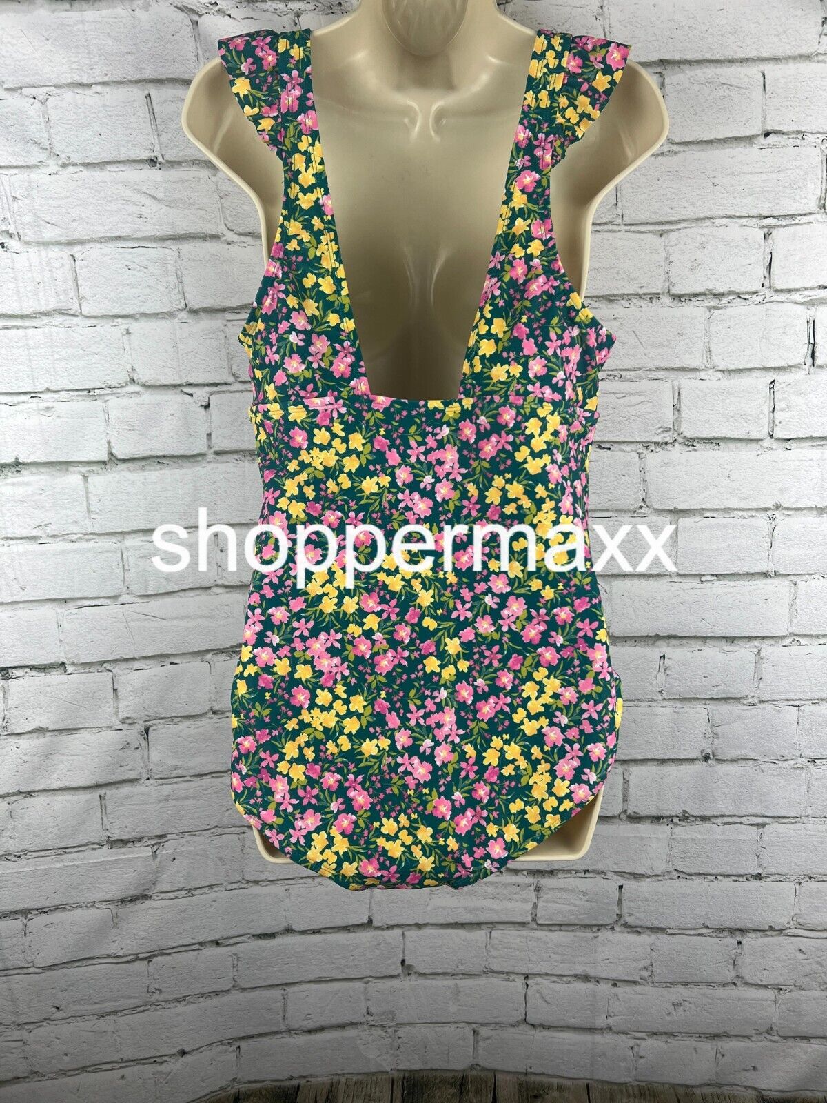 Women's Ruffle Shoulder Ruched Full Coverage One Piece Swimsuit-Kona Sol Multi L