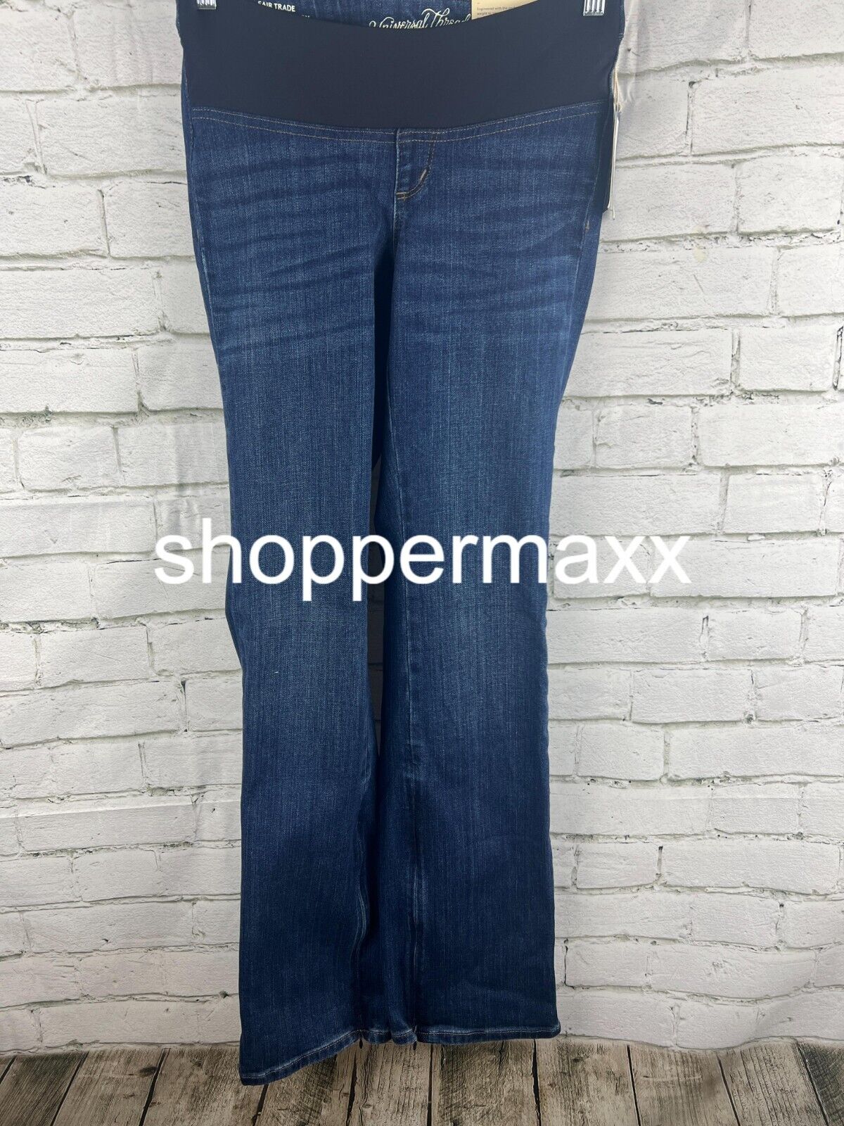 Women's Adaptive Bootcut Jeans - Universal Thread, Dark Denim Wash, Size 6