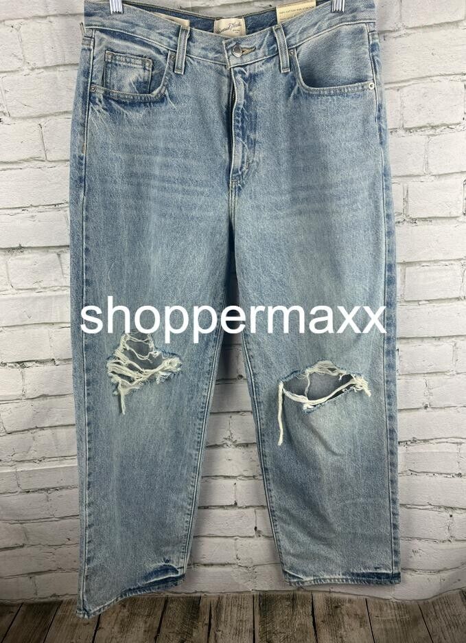 Women Mid-Rise 90's Baggy Jeans- Universal Thread, Medium Wash Destroy, 10 Short
