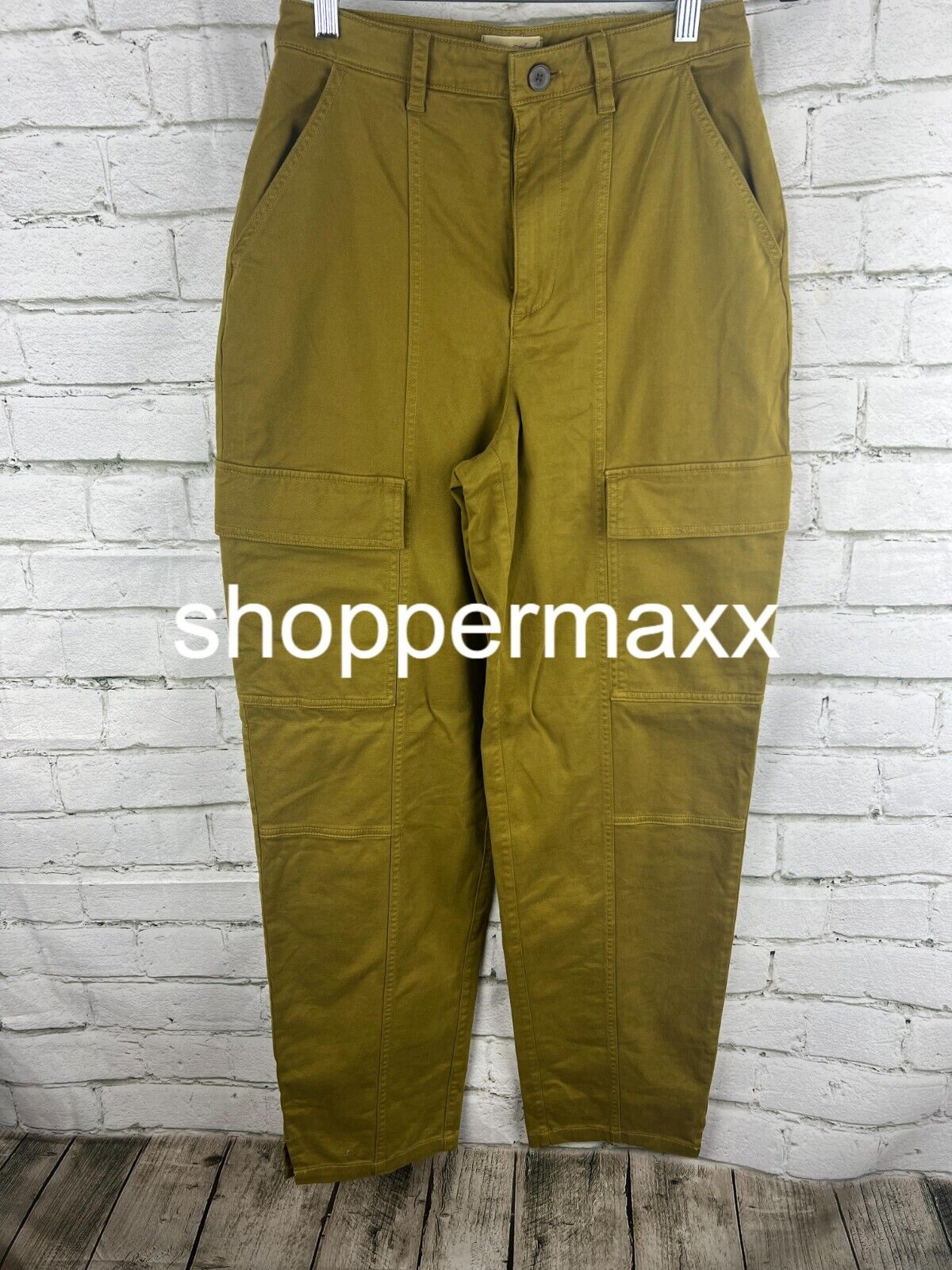 Women's High-Rise Loose Fit Utility Cargo Pants- Universal Thread Green, Size 6L