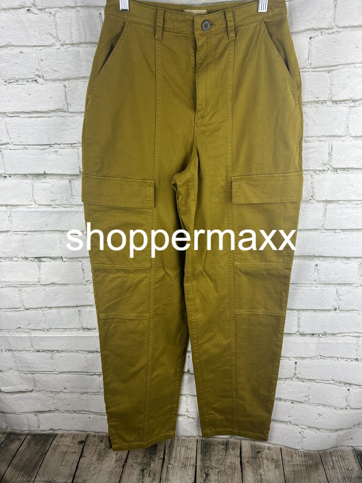 Women's High-Rise Loose Fit Utility Cargo Pants- Universal Thread Green, Size 6L