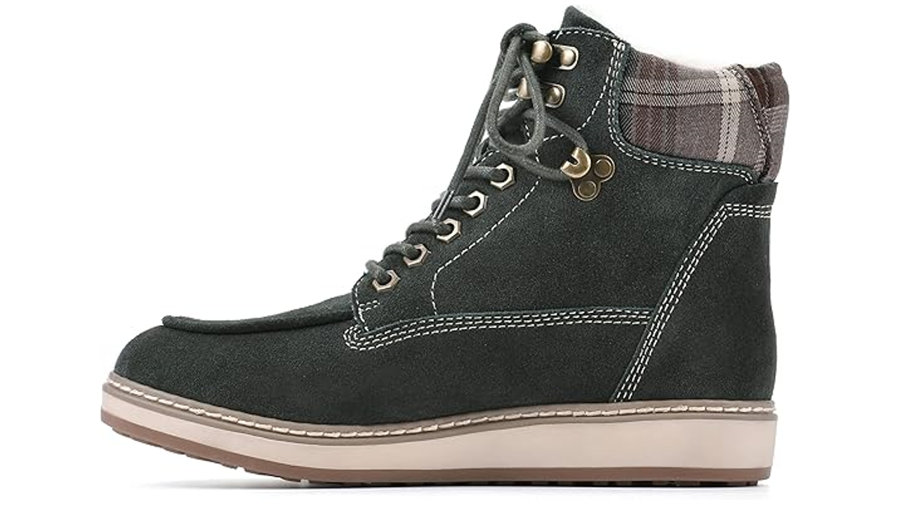 WHITE MOUNTAIN Shoes Women's Thyme Boot, Army/Suede, 10 M
