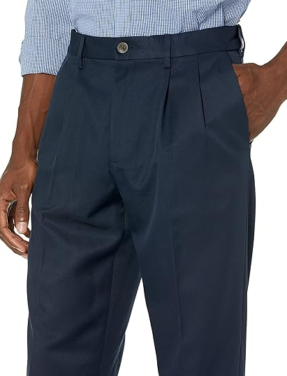 Amazon Essentials Men Classic-Fit Expandable-Waist Pleated Dress Pant Navy 33X32