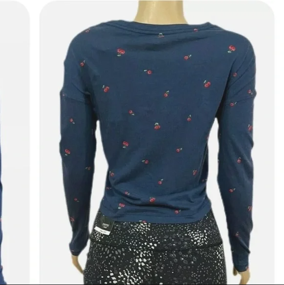 🍒Victorias Secret PINK Round Neck Semi Crop Top Long Sleeve Blue Cherry Large