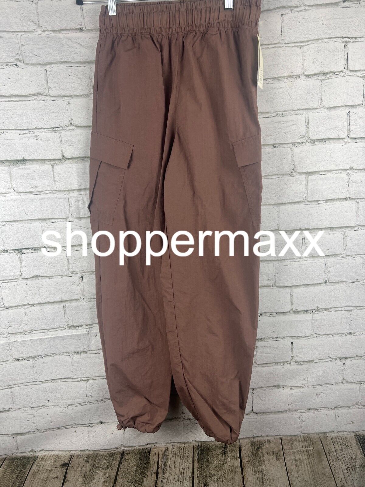 Women's High-Rise Cargo Parachute Pants - All In Motion, Brown, XS