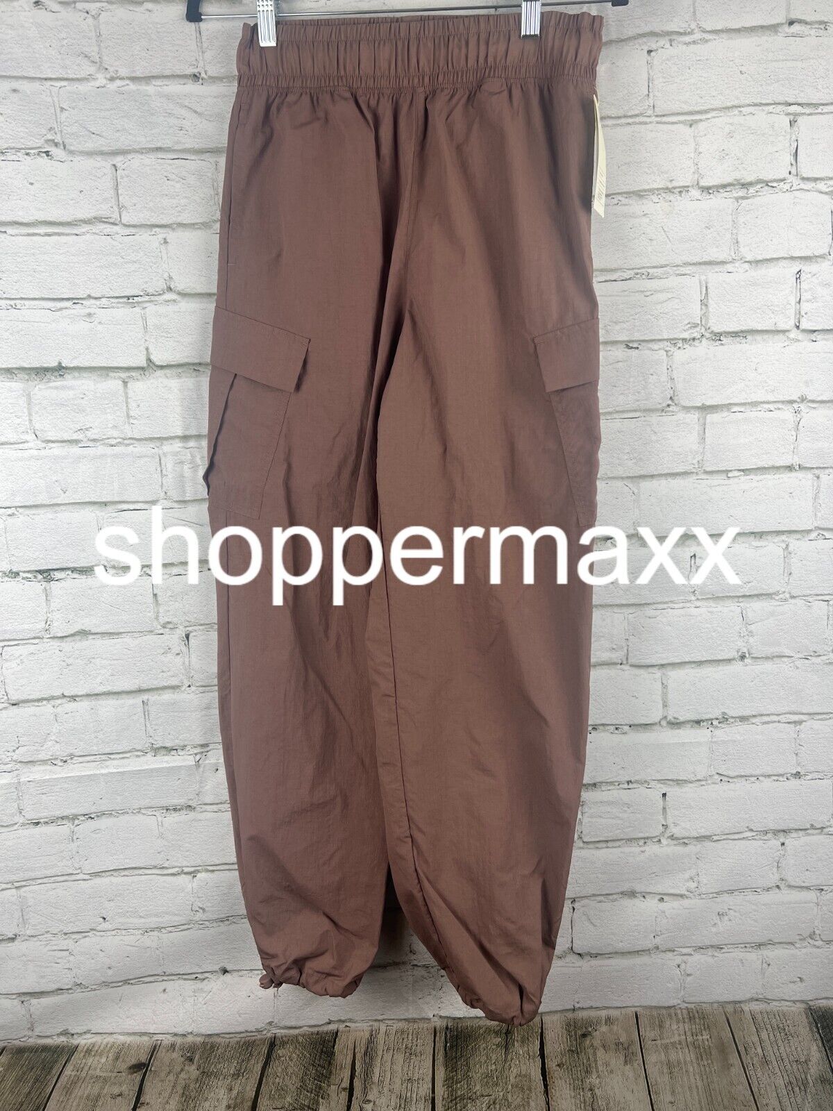 Women's High-Rise Cargo Parachute Pants - All In Motion, Brown, XS