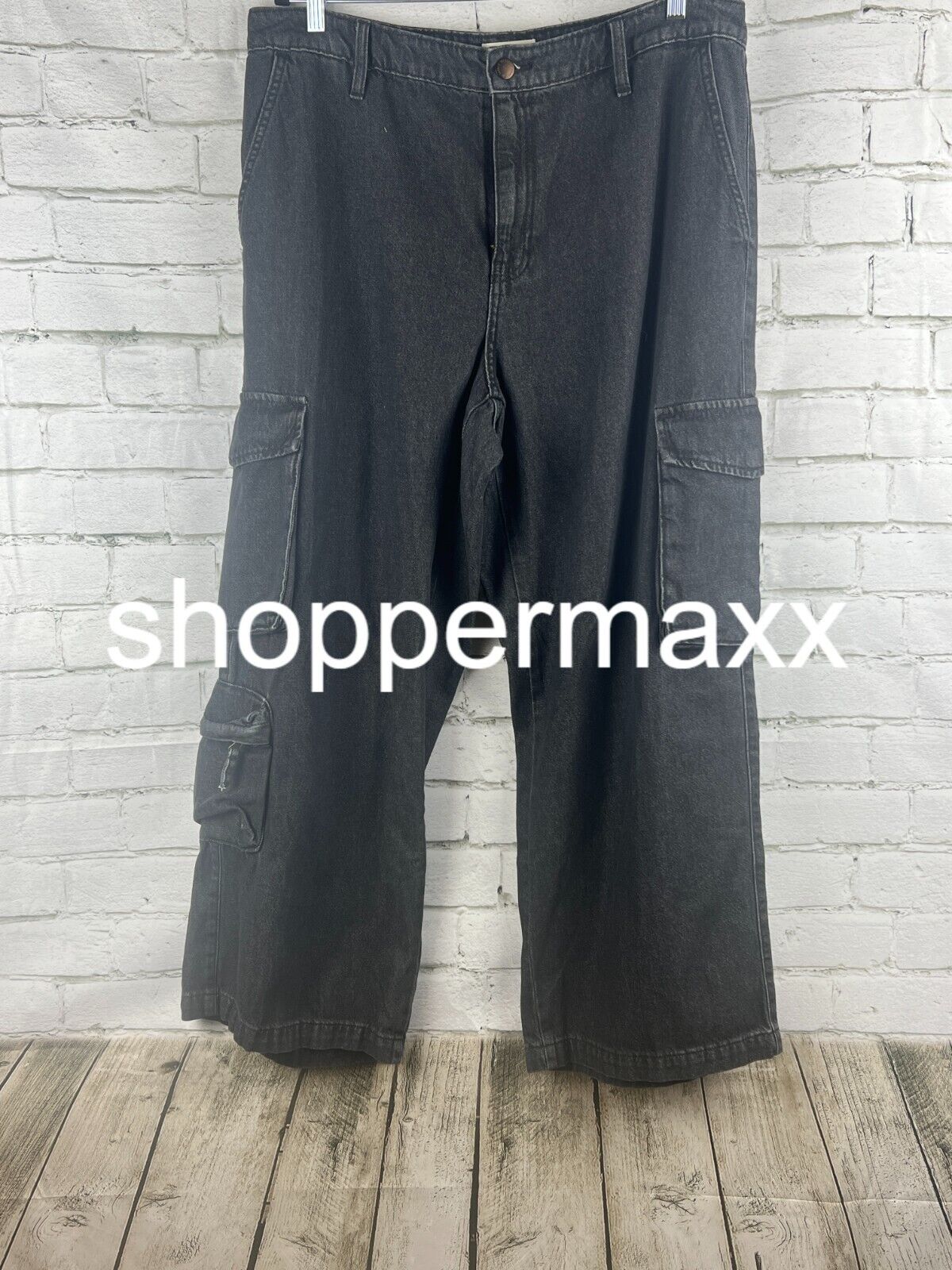 Women's High-Rise Wide Leg Denim Cargo Pants - Universal Thread, Black, 17R