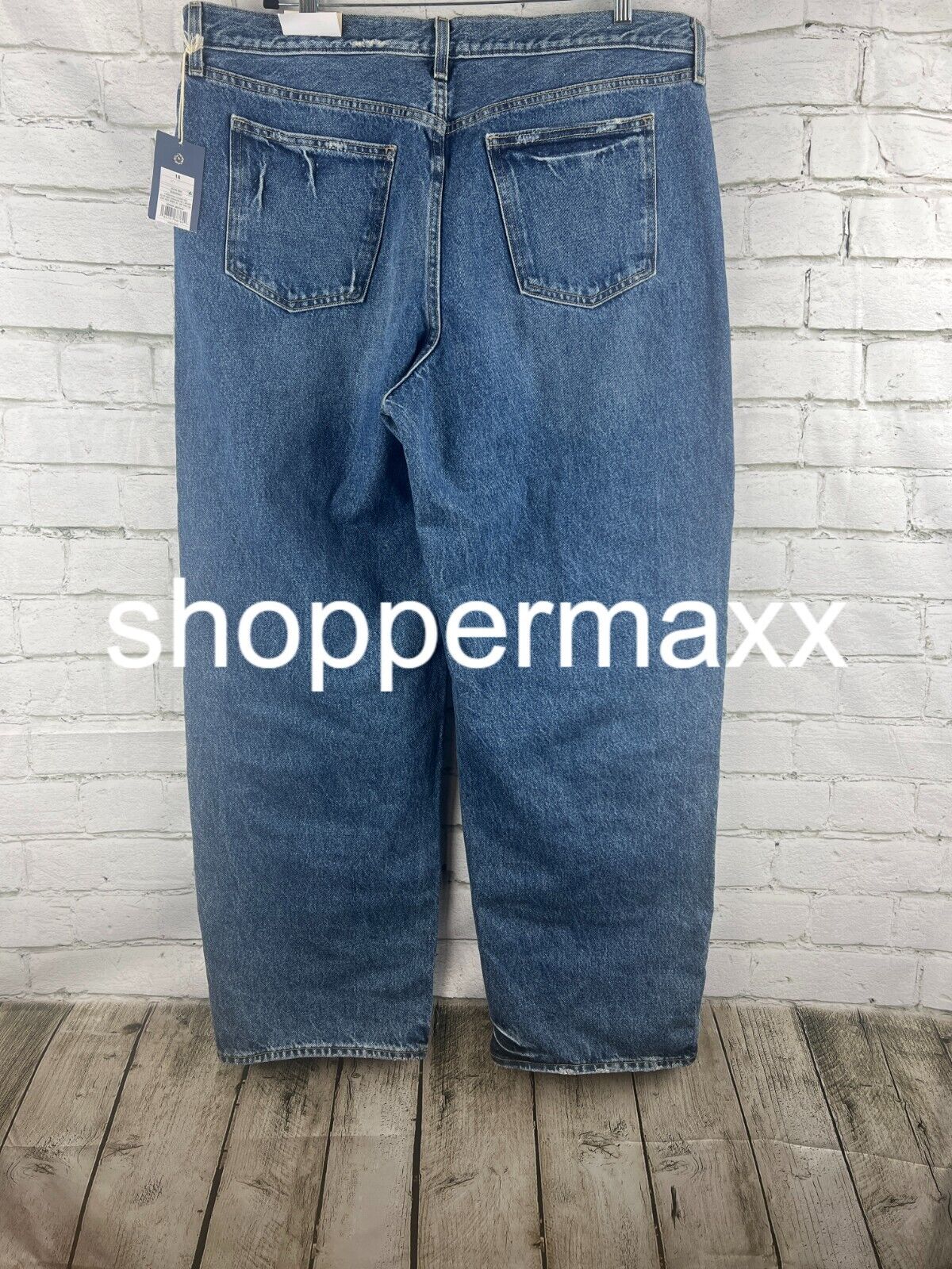 Women's Mid-Rise 90's Baggy Jeans - Universal Thread, Medium Wash, 16