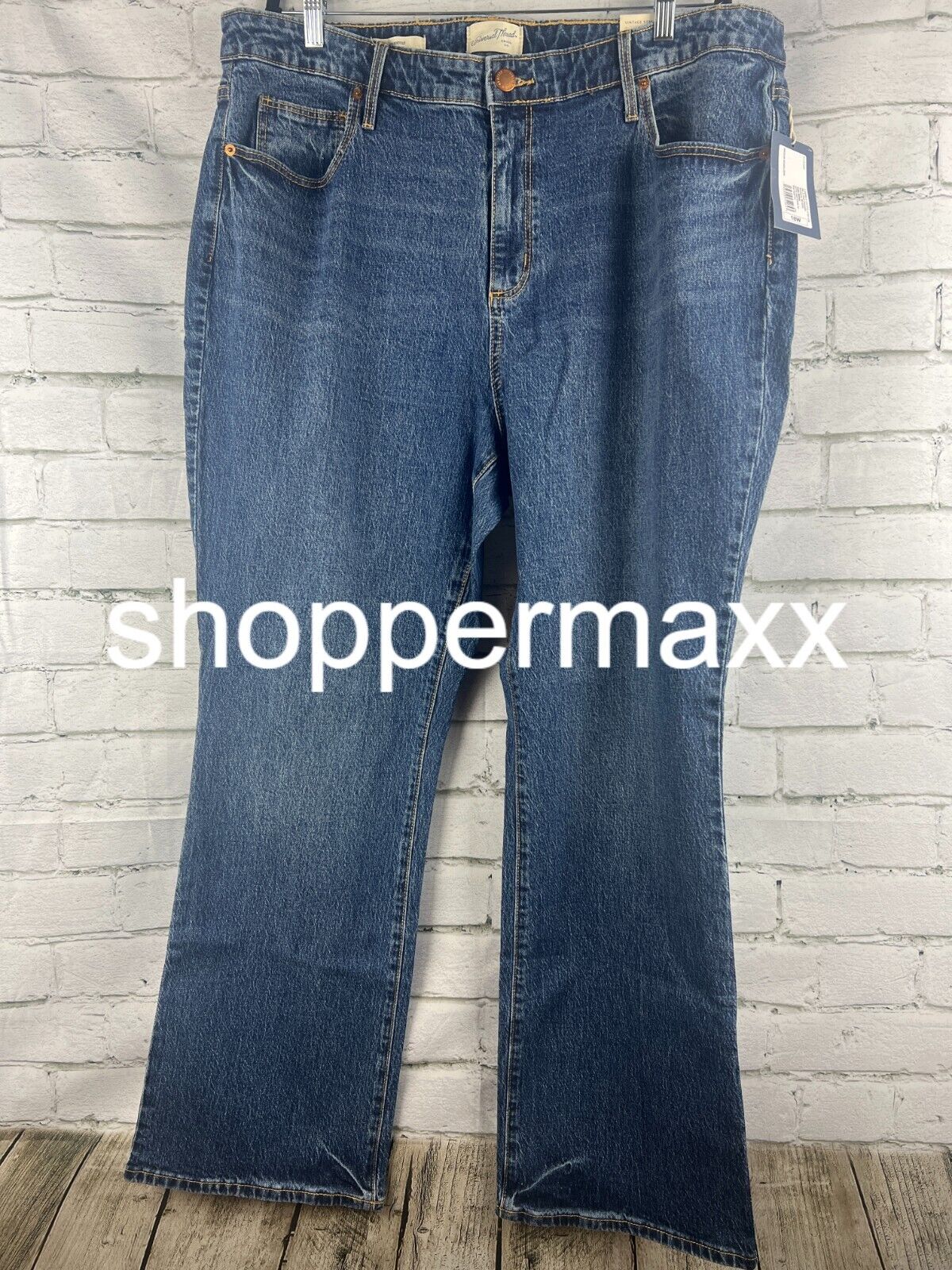 Women's Plus Size High-Rise Vintage Bootcut Jeans - Universal Thread, Medium,18W