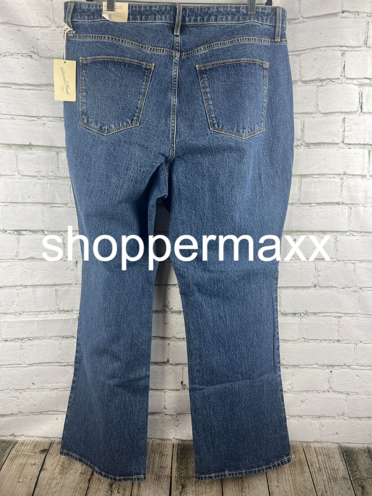 Women's Plus Size High-Rise Vintage Bootcut Jeans - Universal Thread, Medium,18W