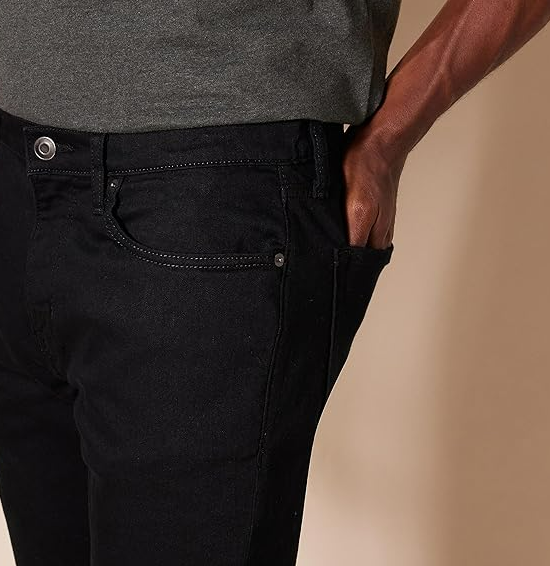 Amazon Essentials Men's Skinny-Fit Stretch Jean, Black, 31W x 30L