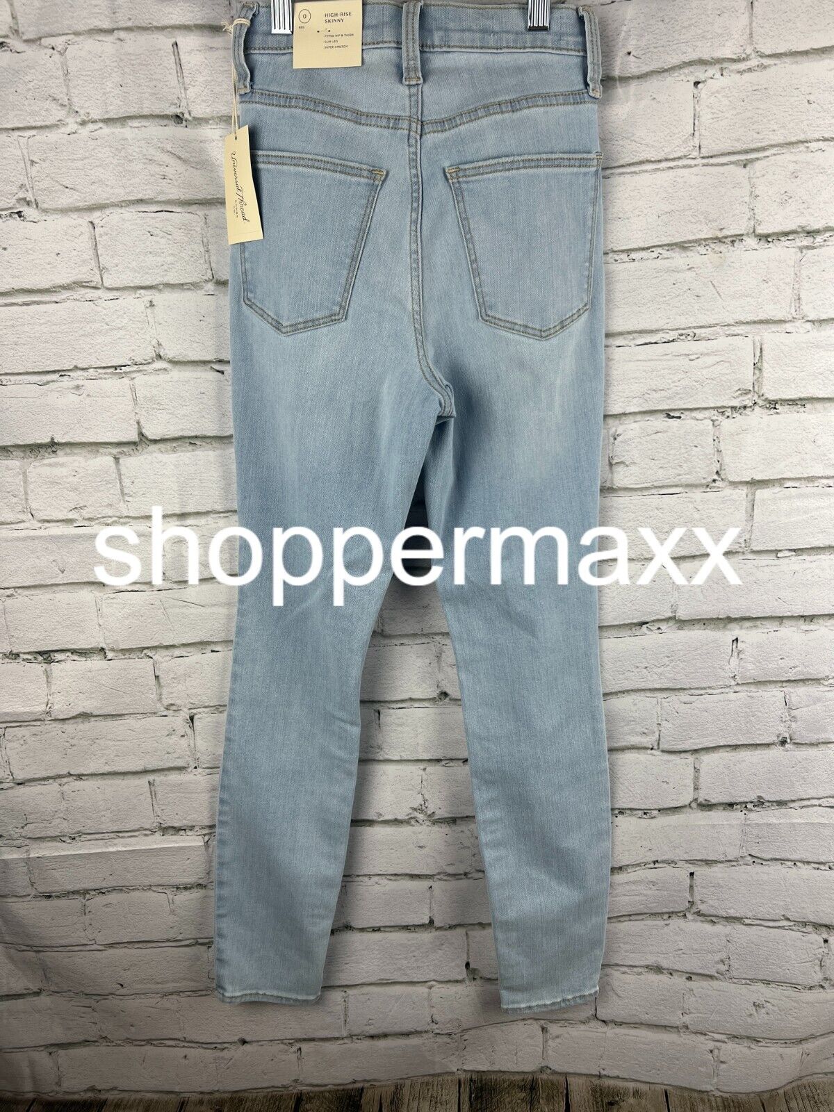 Women's High-Rise Skinny Jeans - Universal Thread, Light Blue. 0