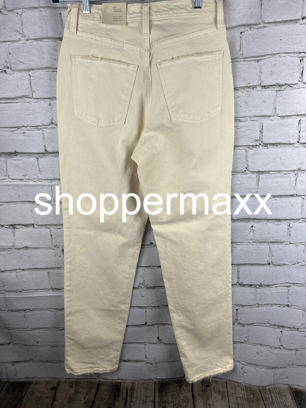 WOMEN'S HIGH-RISE 90'S VINTAGE STRAIGHT JEANS - UNIVERSAL THREAD, OFF-WHITE, 4