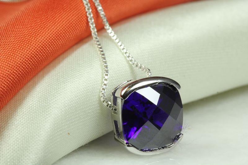 BRILLIANT FACET CUT AMETHYST CZ PENDANT W CHAIN 925 STERLING SILVER~MXTU