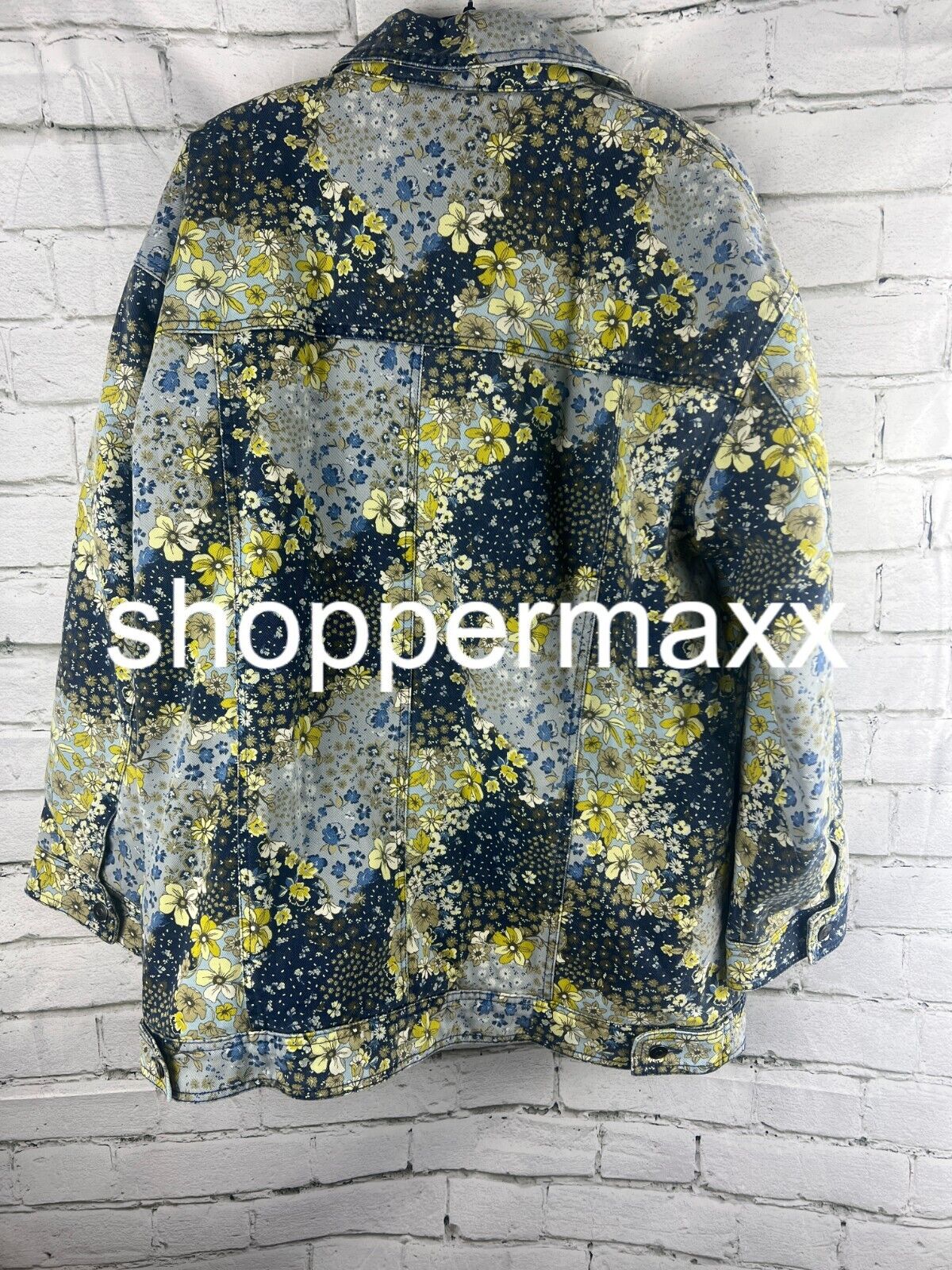 Women's Denim Floral Print Faux Shearling Jacket-Future Collective with Reese, M