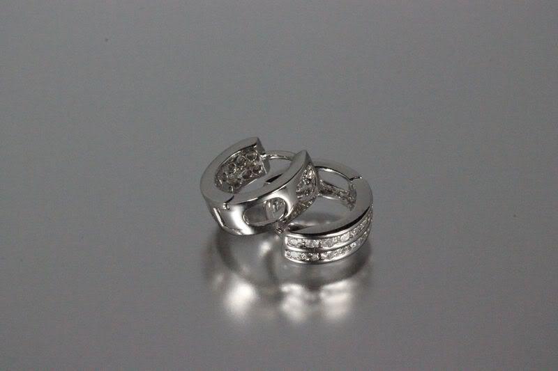 925 STERLING SILVER CZ SMALL ROUND HUGGIE HOOP EARRINGS-MH15