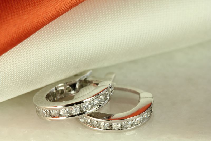 925 STERLING SILVER CZ SMALL ROUND HUGGIE HOOP EARRINGS ~12MM~MH16