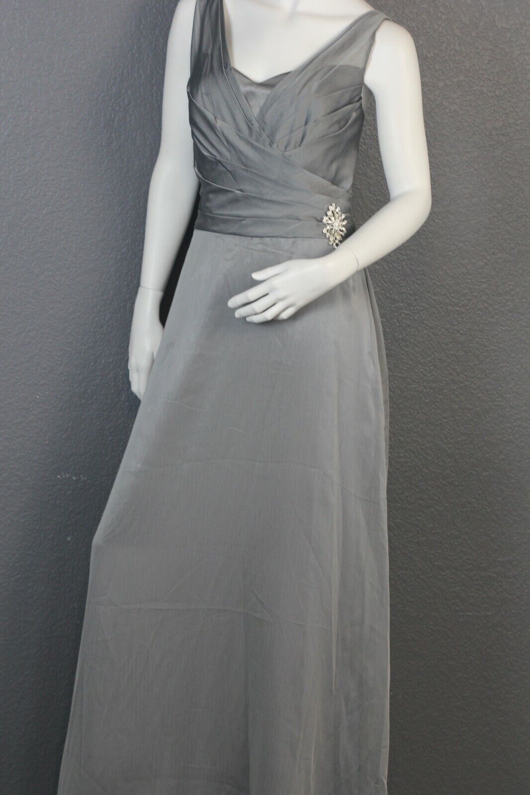 Belsoie by Jasmine L144007 Bridesmaid Gown Dress Silver SZ 16 Women Bridal Dress
