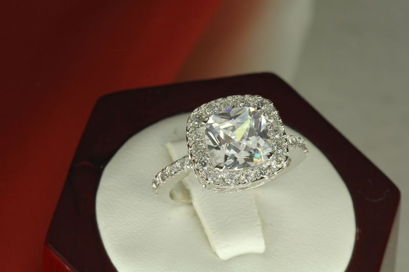 5.53 CT STERLING SILVER CUSHION CUT CZ VTG ANNIVERSARY ENGAGEMENT WEDDING RING