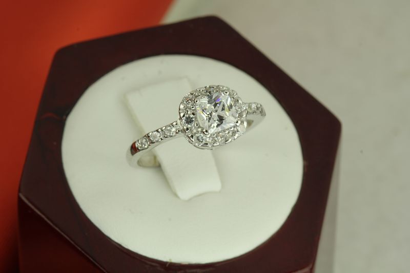 1.7 CT STERLING SILVER PRINCESS CZ ANNIVERSARY ENGAGEMENT WEDDING PAVE HALO RING