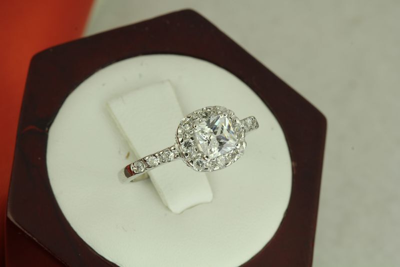 1.7 CT STERLING SILVER PRINCESS CZ ANNIVERSARY ENGAGEMENT WEDDING PAVE HALO RING