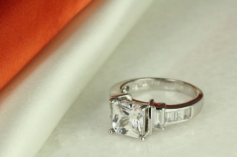 6.9 CARAT STERLING SILVER PRINCESS CZ ENGAGEMENT WEDDING RING ~5.7gm~ SR3 S5-9