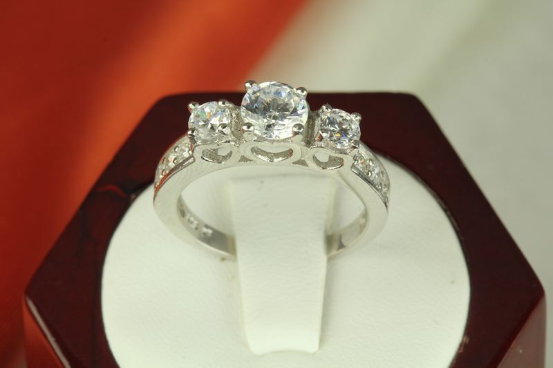 3.63 CT STERLING SILVER CZ 3 ROUND STONES BRIDAL ENGAGEMENT WEDDING RING SET