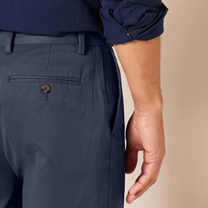 Essentials Men's Classic-Fit, Wrinkle-Resistant, Chino Pant, Navy, 40Wx32L