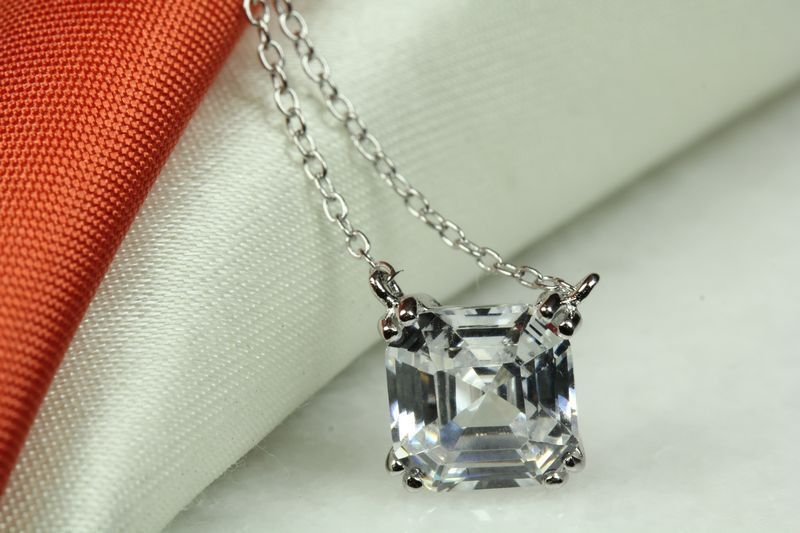 CLEAR SQUARE ASSCHER CUT SOLITARE PENDANT W/ CHAIN  925 STERLING SILVER~~MXTUE