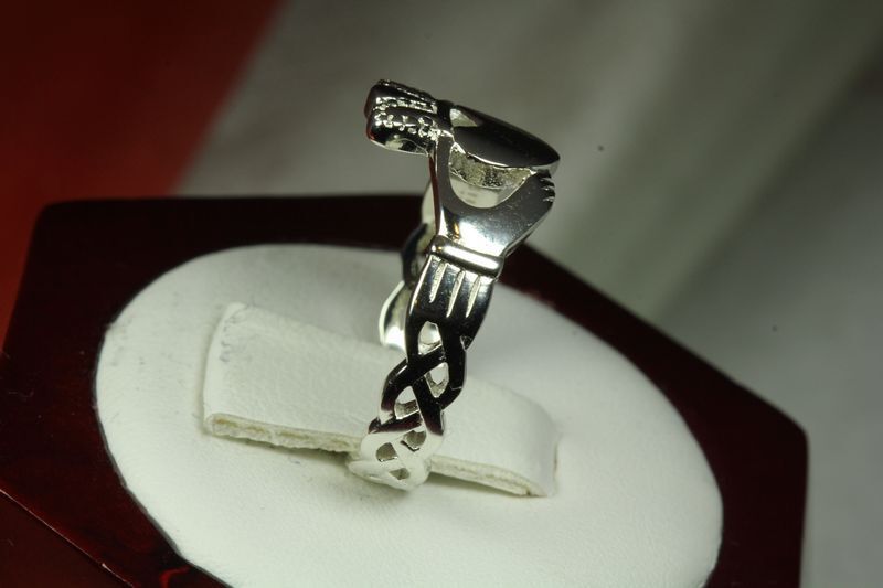 WOMENS STERLING SILVER 925 BRAIDED BAND CLASSIC CELTIC CLADDAGH RING