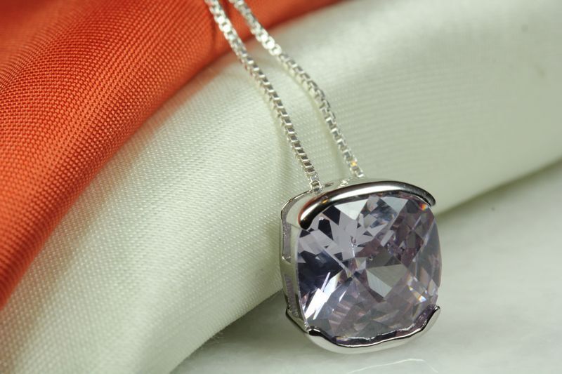 BRILLIANT CUT LAVENDER TANZINITE CZ PENDANT W CHAIN 925 STERLING SILVER~MXTH