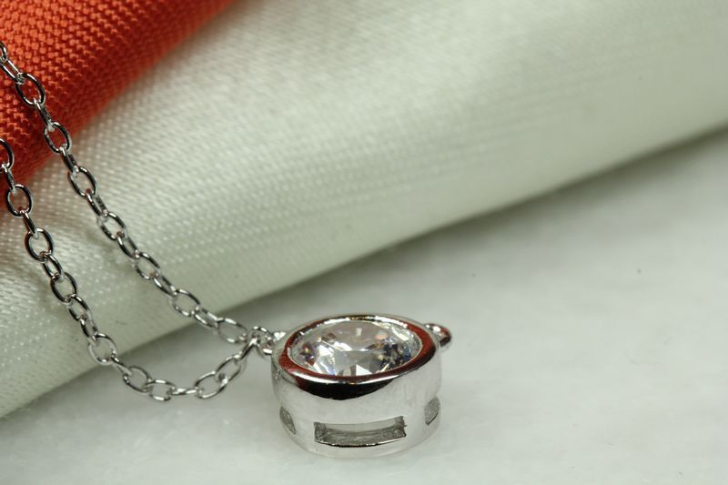 CLEAR CZ ROUND CUT BEZEL SOLITARE PENDANT W/ CHAIN  925 STERLING SILVER~~MXSUN