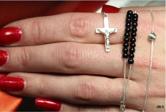 BEAUTIFUL 16.8 INCH BRAND NEW STERLING SILVER 925 SILVER AND BLACK BEADED ROSARY