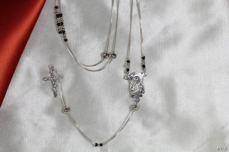 BEAUTIFUL STERLING SILVER 925 BEADED BOX CHAIN SILVER &BLACK 17.5 IN LONG ROSARY